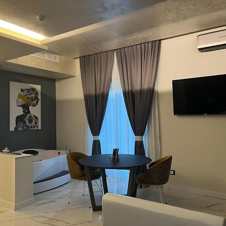 Club Hotel Kennedy Рочела Йоника Екстериор снимка