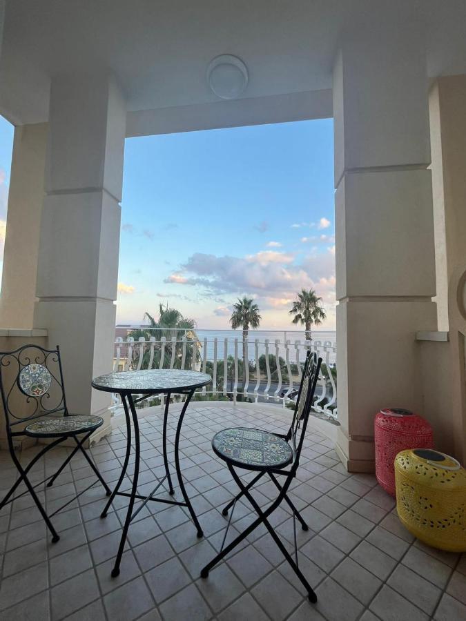 Club Hotel Kennedy Рочела Йоника Екстериор снимка